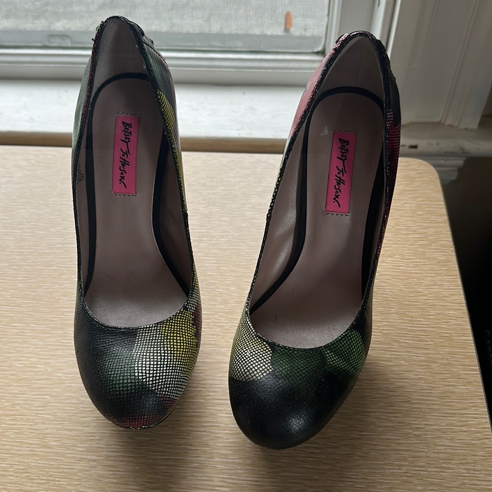 Sexy lace up Betsy Johnson high heels, never worn, excellent condition